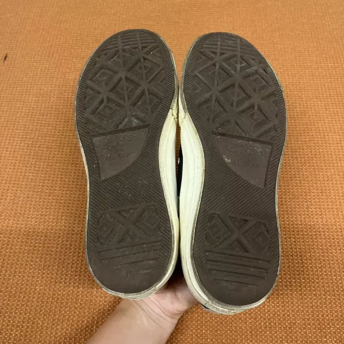 꼼데가르송 X 컨버스 플레이 척70 로우 스니커즈 240 G07602 상품이미지4