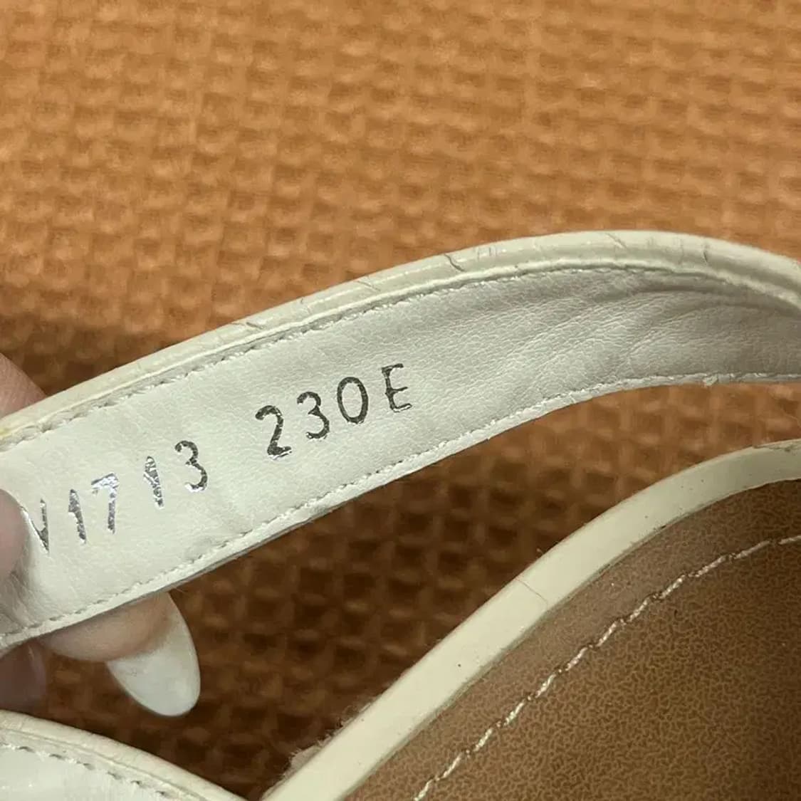 베라왕 플랫폼 웨지 샌들 230 G07719 상품이미지6