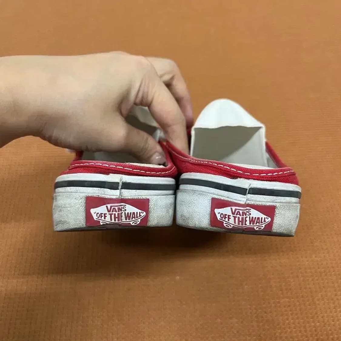 반스 올드스쿨 뮬 스니커즈 245 G07664 상품이미지2