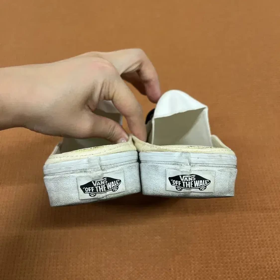 반스 체커보드 뮬 스니커즈 245 G07681 상품이미지2