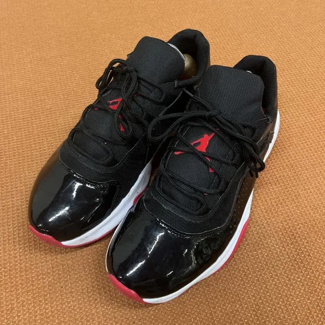 나이키 에어 조던 11 컴포트 로우 농구화 운동화 265 G07713 상품이미지1