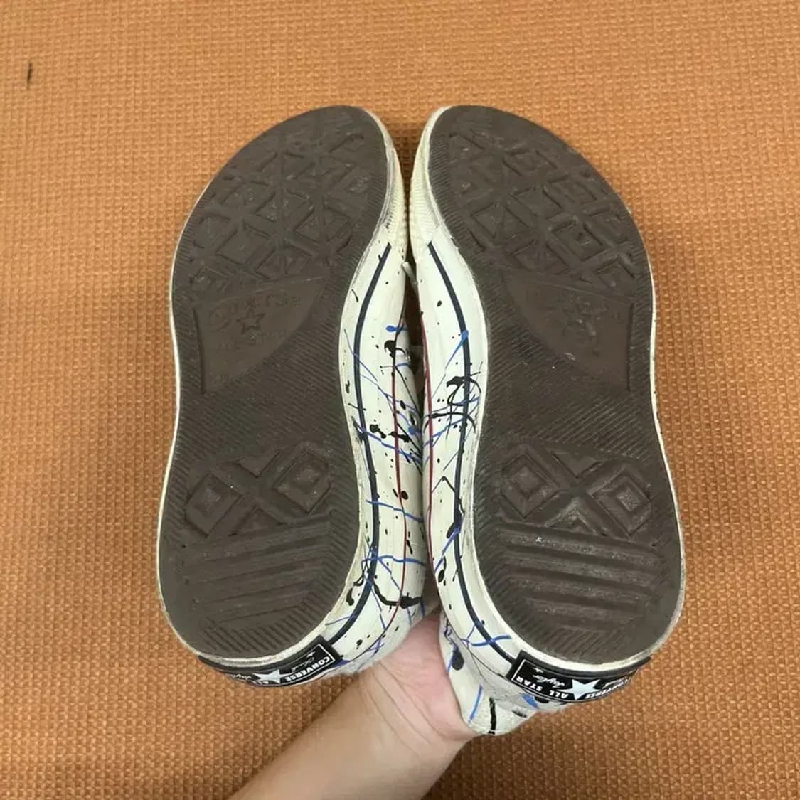 컨버스 척 70 페인트 스플래터 스니커즈 운동화 290 G07750 상품이미지4