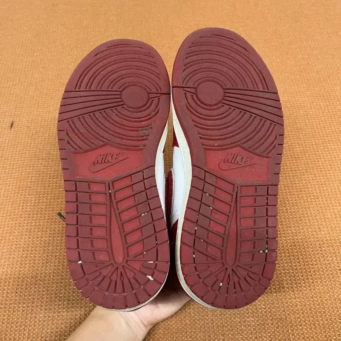 나이키 에어 조던 1 레트로 하이 농구화 운동화 240 G07762 상품이미지4