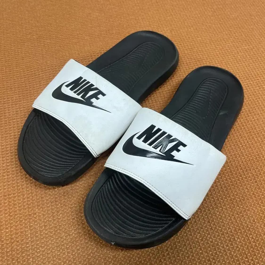 나이키 빅토리 원 슬라이드 슬리퍼 260 G07810 상품이미지1
