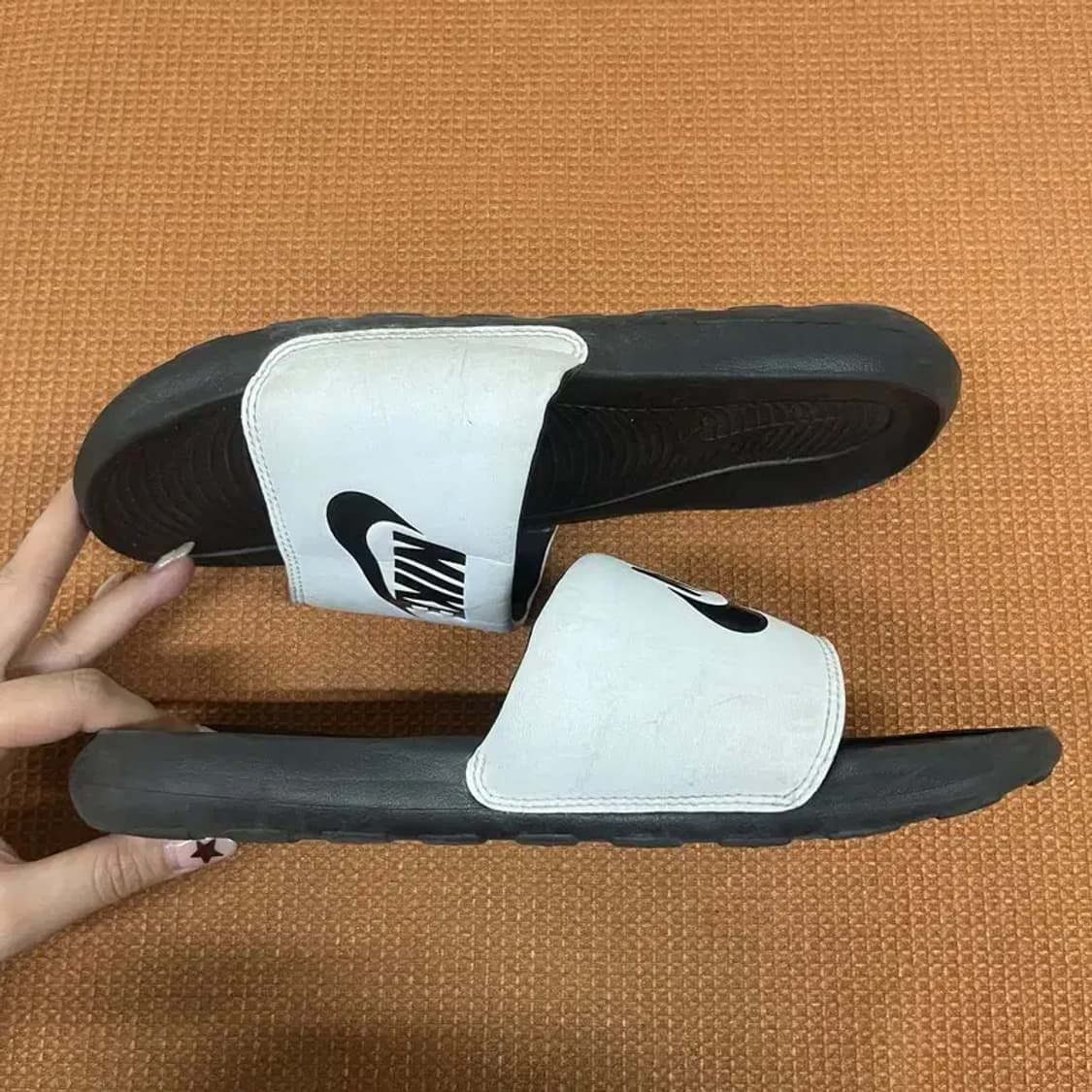 나이키 빅토리 원 슬라이드 슬리퍼 260 G07810 상품이미지3