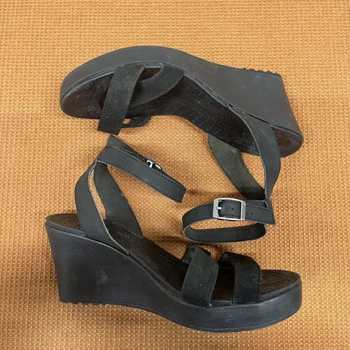 크록스 레이 웨지 샌들 W8 G07811 상품이미지3