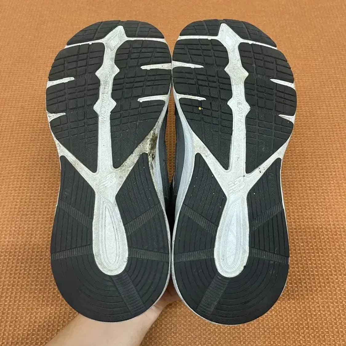 뉴발란스 707 스니커즈 운동화 250 G07807 상품이미지4