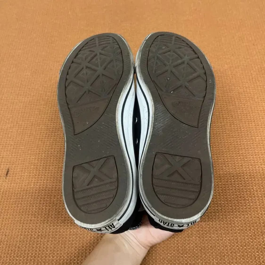 컨버스 척테일러 올스타 하이 스니커즈 운동화 240 G07858 상품이미지4