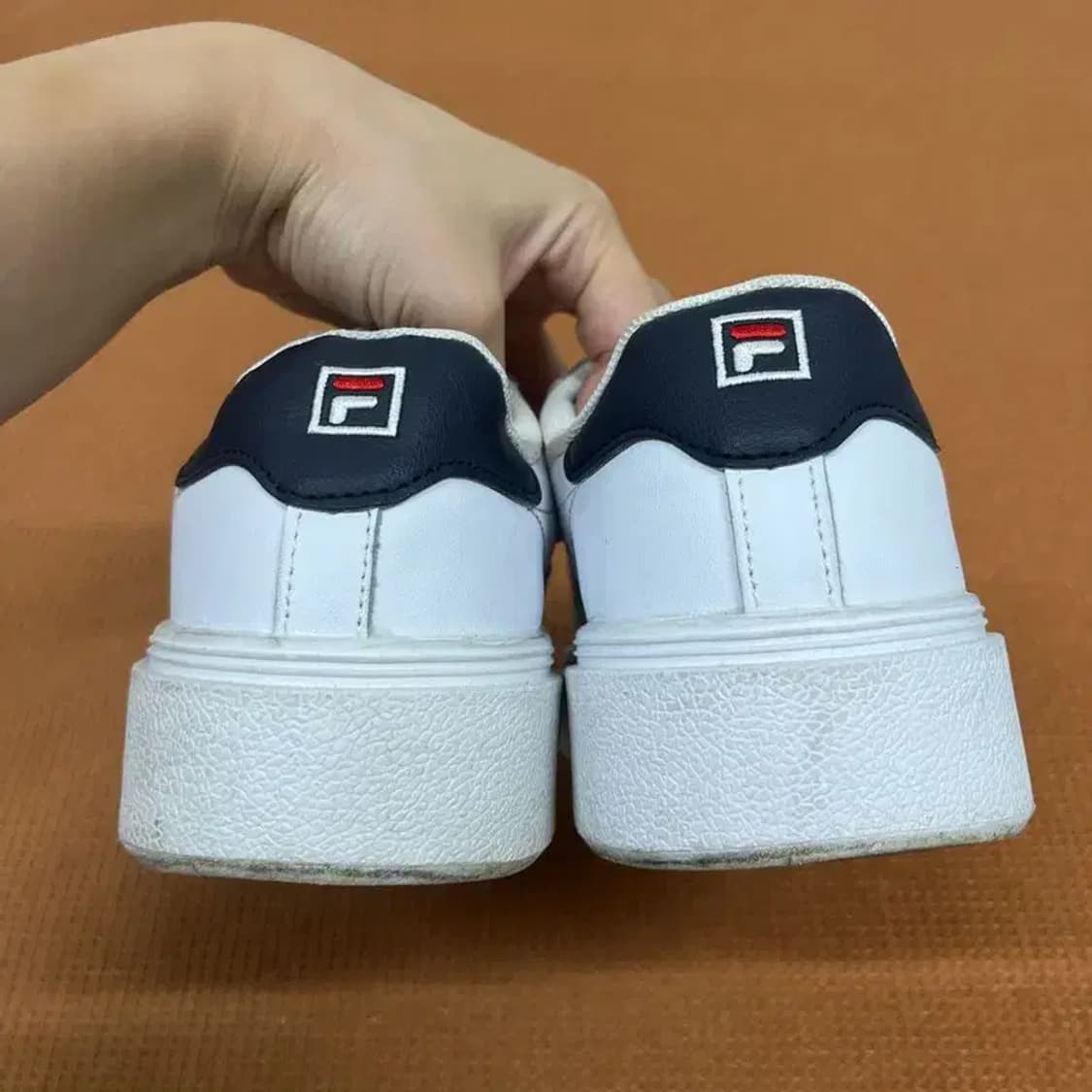 필라 코트 플럼피 스니커즈 운동화 260 G07894 상품이미지2