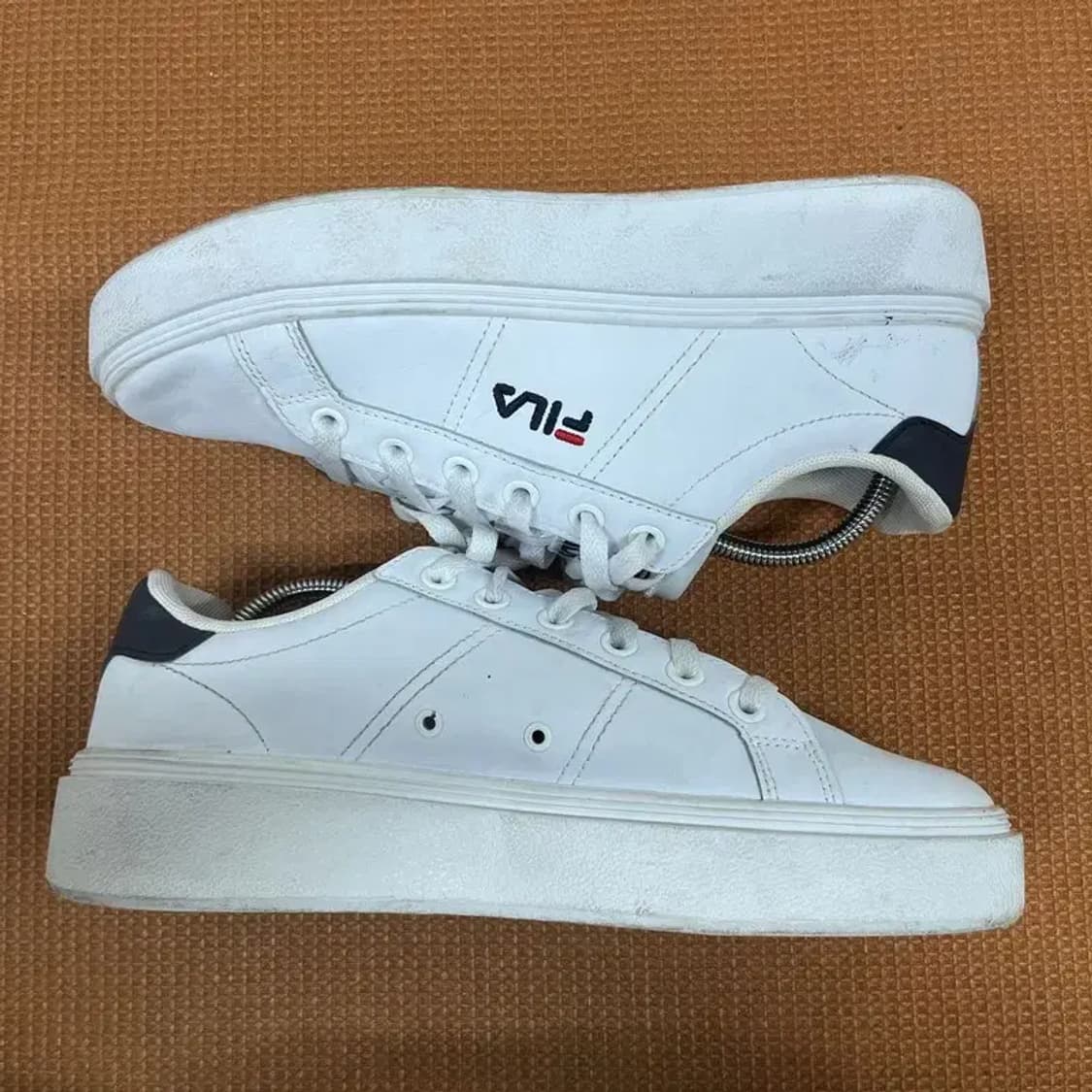 필라 코트 플럼피 스니커즈 운동화 260 G07894 상품이미지3