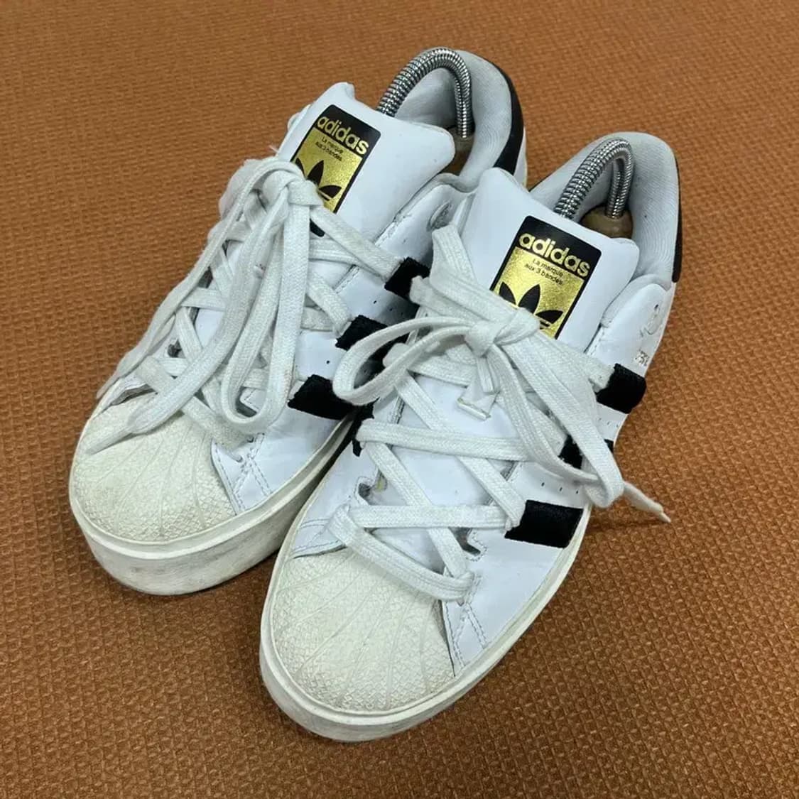 아디다스 슈퍼스타 보네가 스니커즈 운동화 245 G07915 상품이미지1