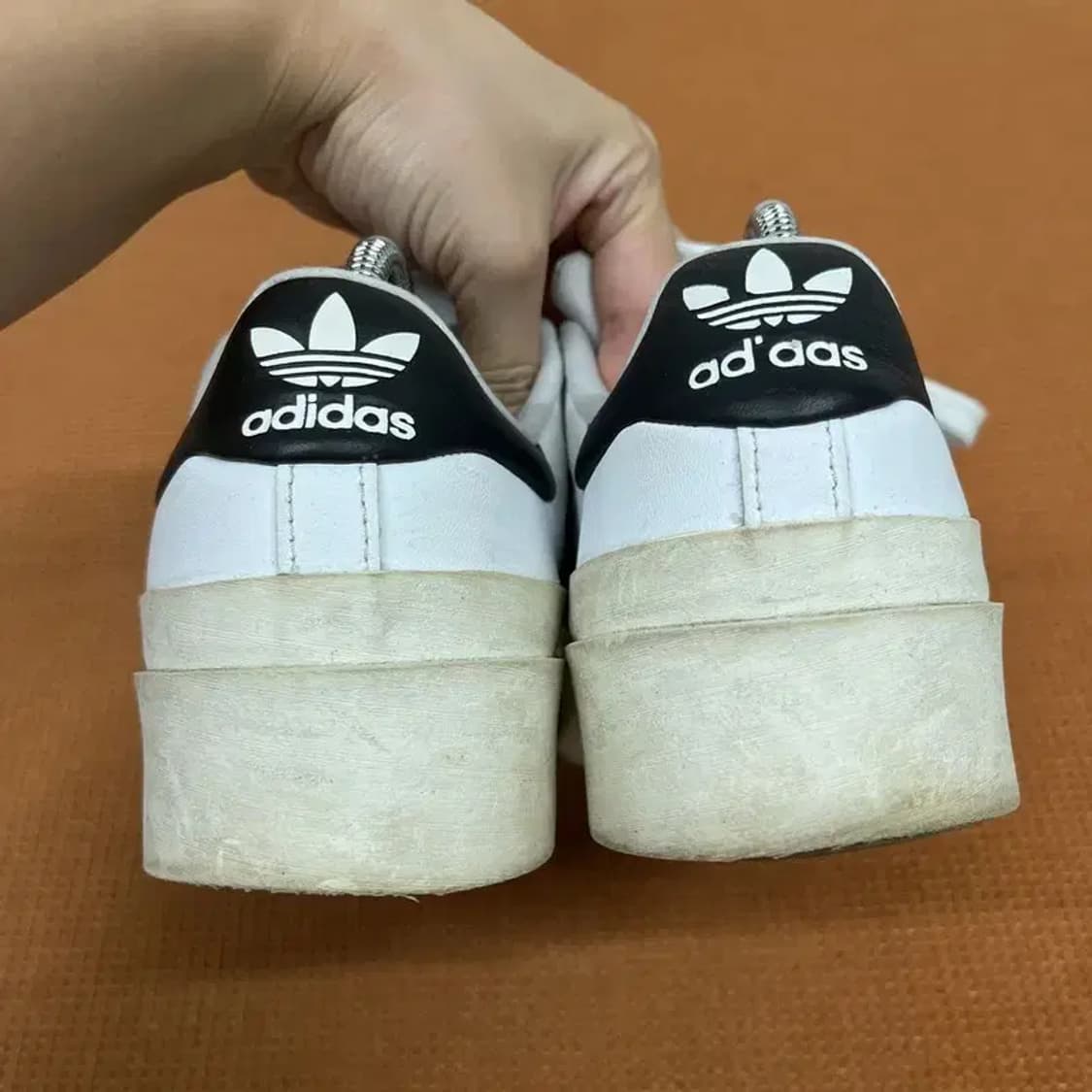 아디다스 슈퍼스타 보네가 스니커즈 운동화 245 G07915 상품이미지2