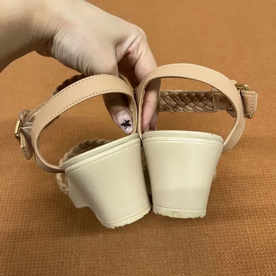 베어파우 스트랩 웨지 샌들 240 G07967 상품이미지2