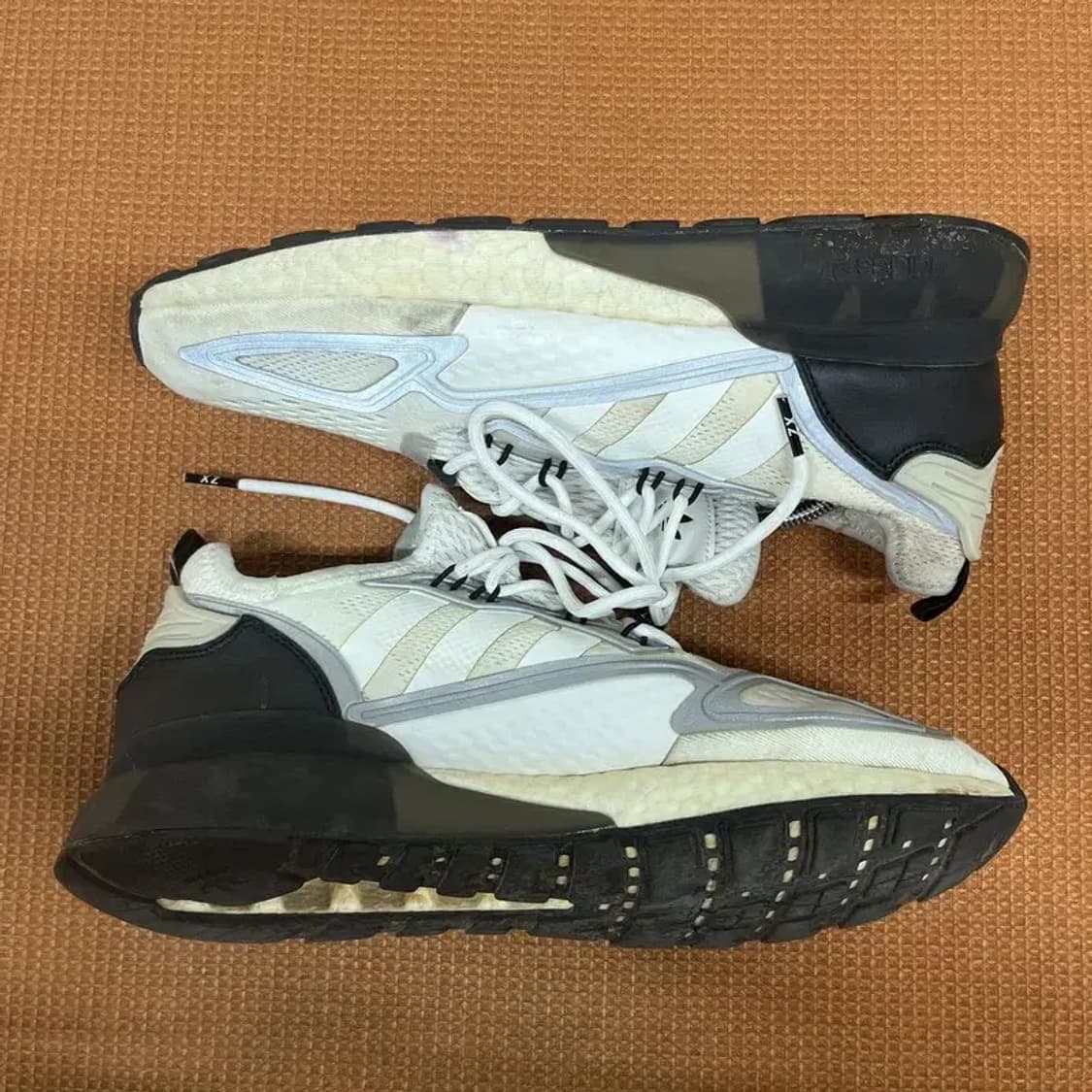 아디다스 ZX 2K 부스트 스니커즈 운동화 275 G07923 상품이미지3