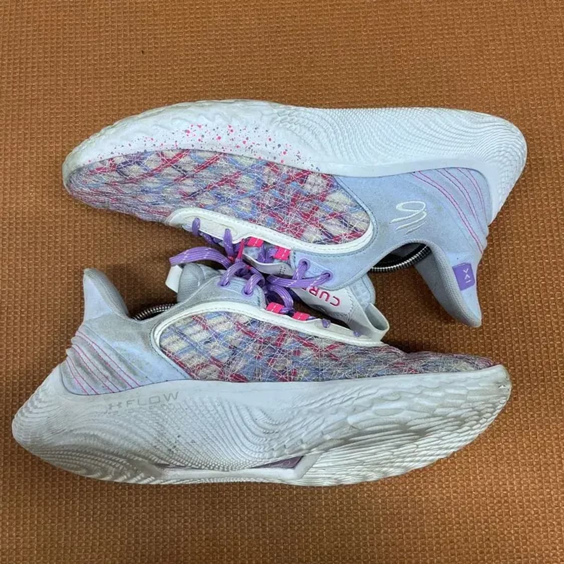 언더아머 커리 플로우 9 농구화 운동화 285 G07937 상품이미지3