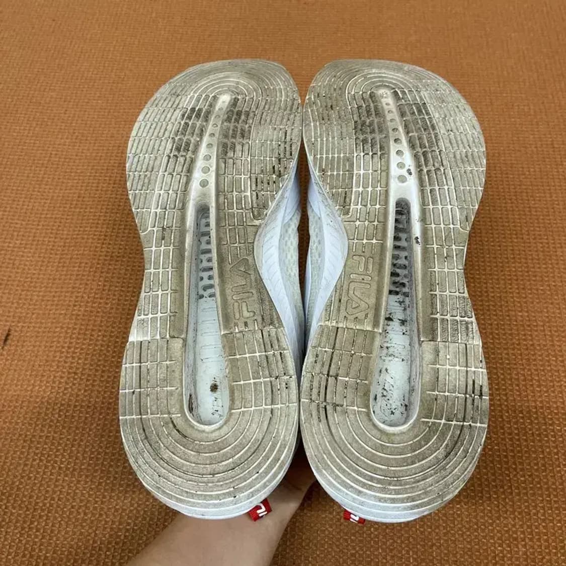 필라 웨이블렛 엑셀레이터 스니커즈 운동화 280 G07978 상품이미지4