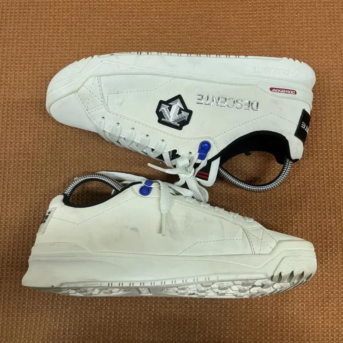 데상트 스위스 레플리카 스니커즈 운동화 240 G07998 상품이미지3