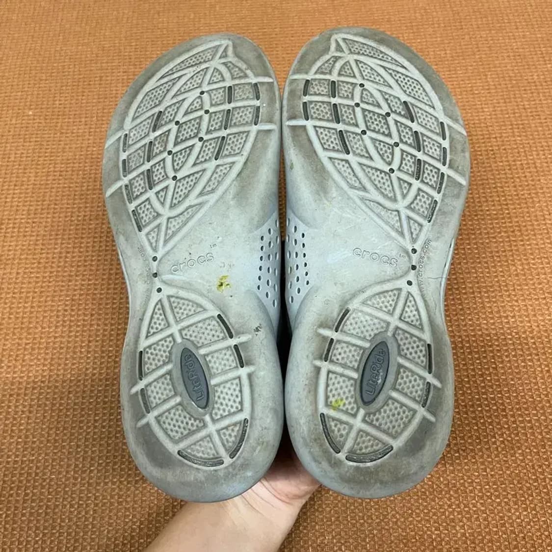 크록스 라이트라이드 360 페이서 운동화 W7 G08035 상품이미지4