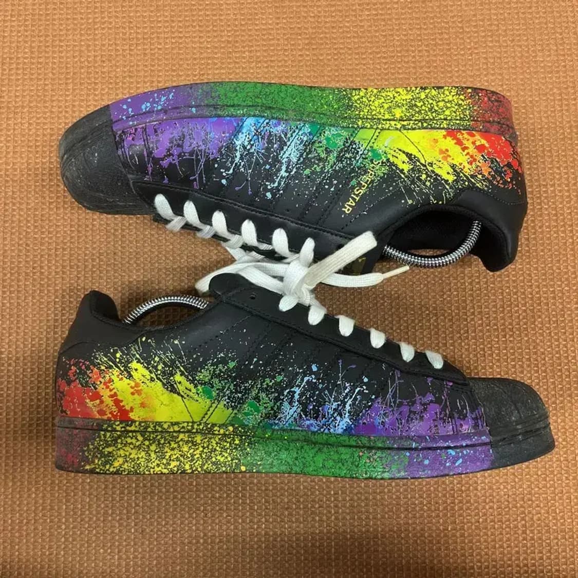 아디다스 슈퍼스타 프라이드 페인팅 스니커즈 운동화 265 G08047 상품이미지3