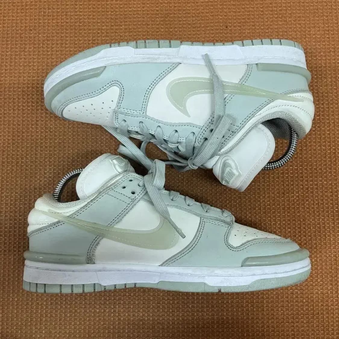 나이키 덩크 로우 트위스트 스니커즈 운동화 235 G08055 상품이미지3