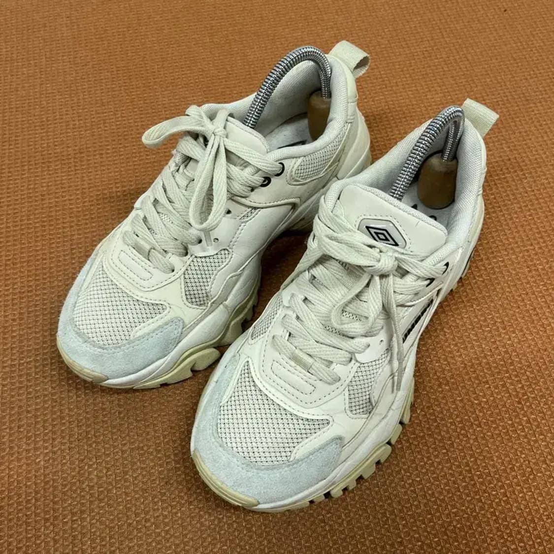 엄브로 범피엑스 스니커즈 운동화 240 G08060 상품이미지1