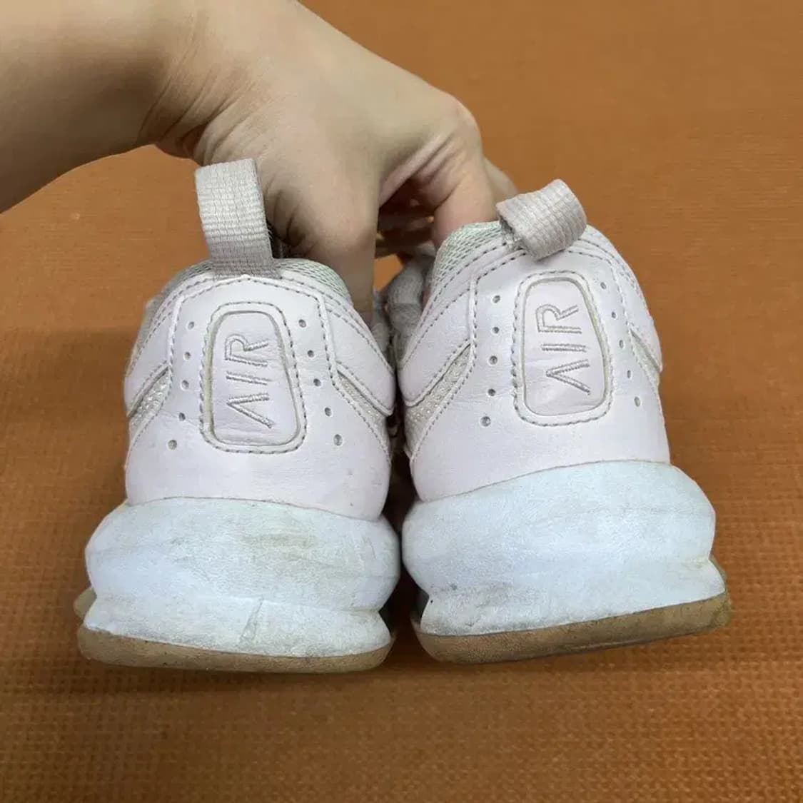 나이키 에어맥스 AP 스니커즈 운동화 250 G08075 상품이미지2