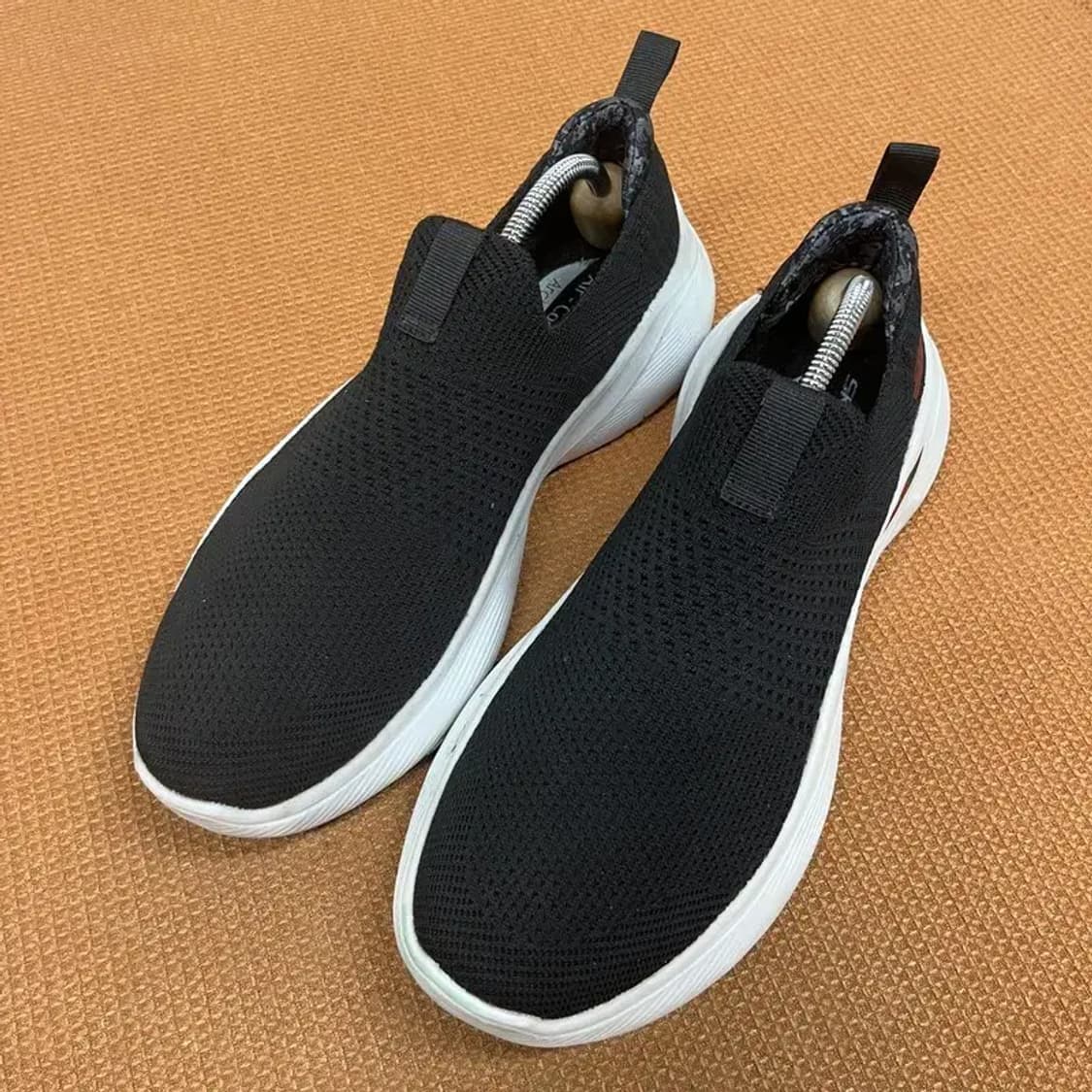 스케쳐스 아치핏 인피니티 슬립온 265 G08078 상품이미지1