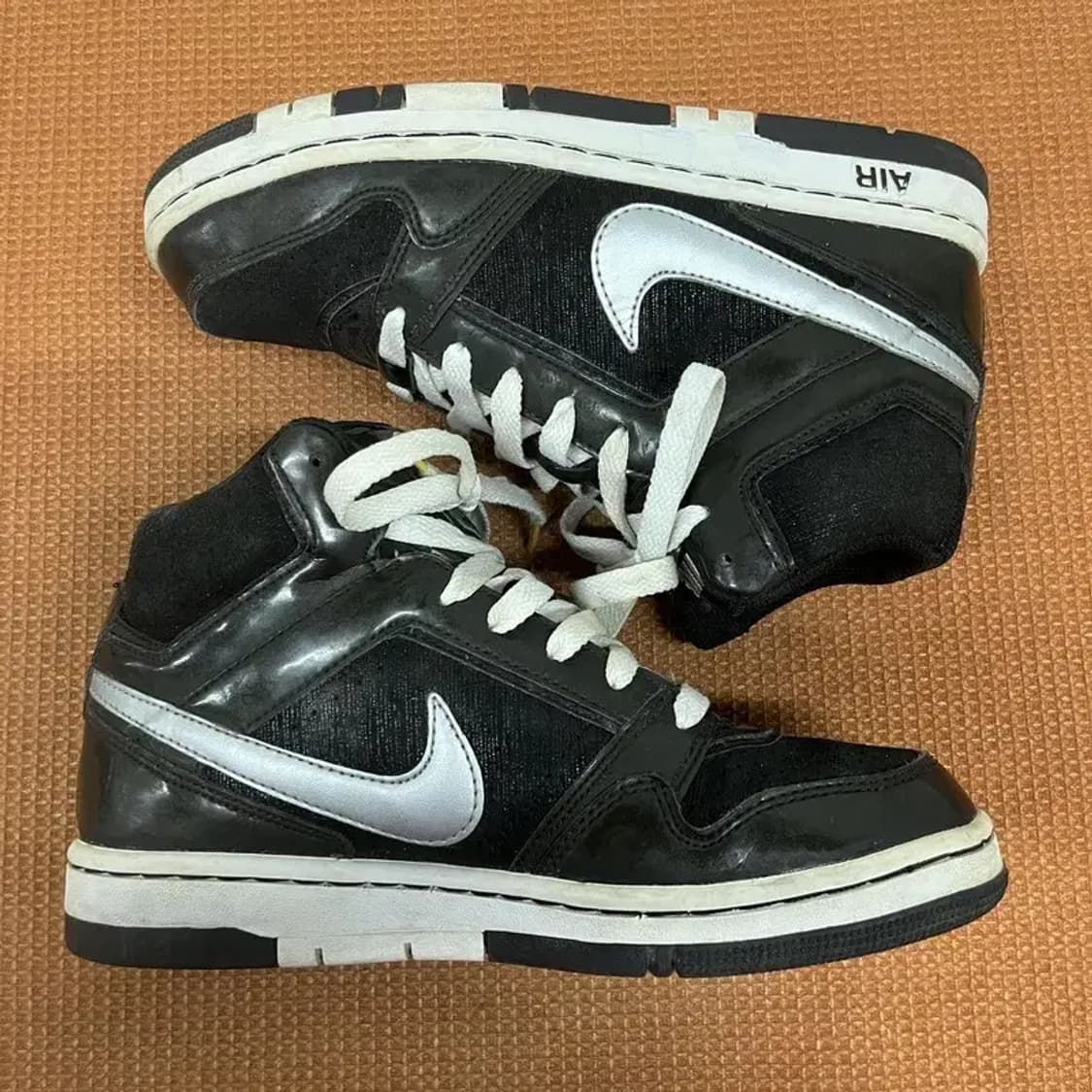 나이키 에어 프레스티지 3 하이 레더 운동화 240 G08085 상품이미지3