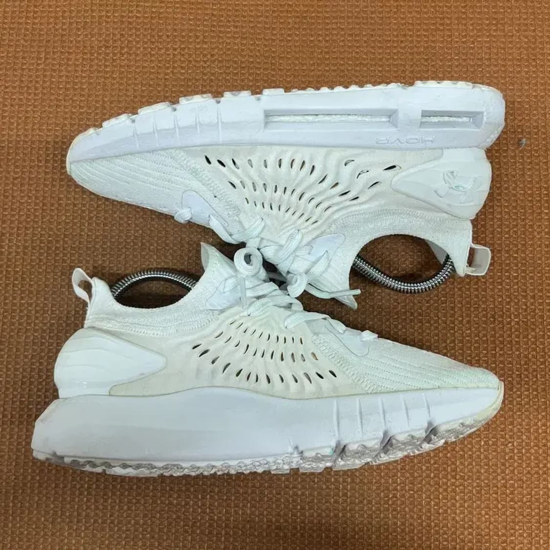 언더아머 UA 호버 팬텀 런닝화 운동화 230 G08090 상품이미지3