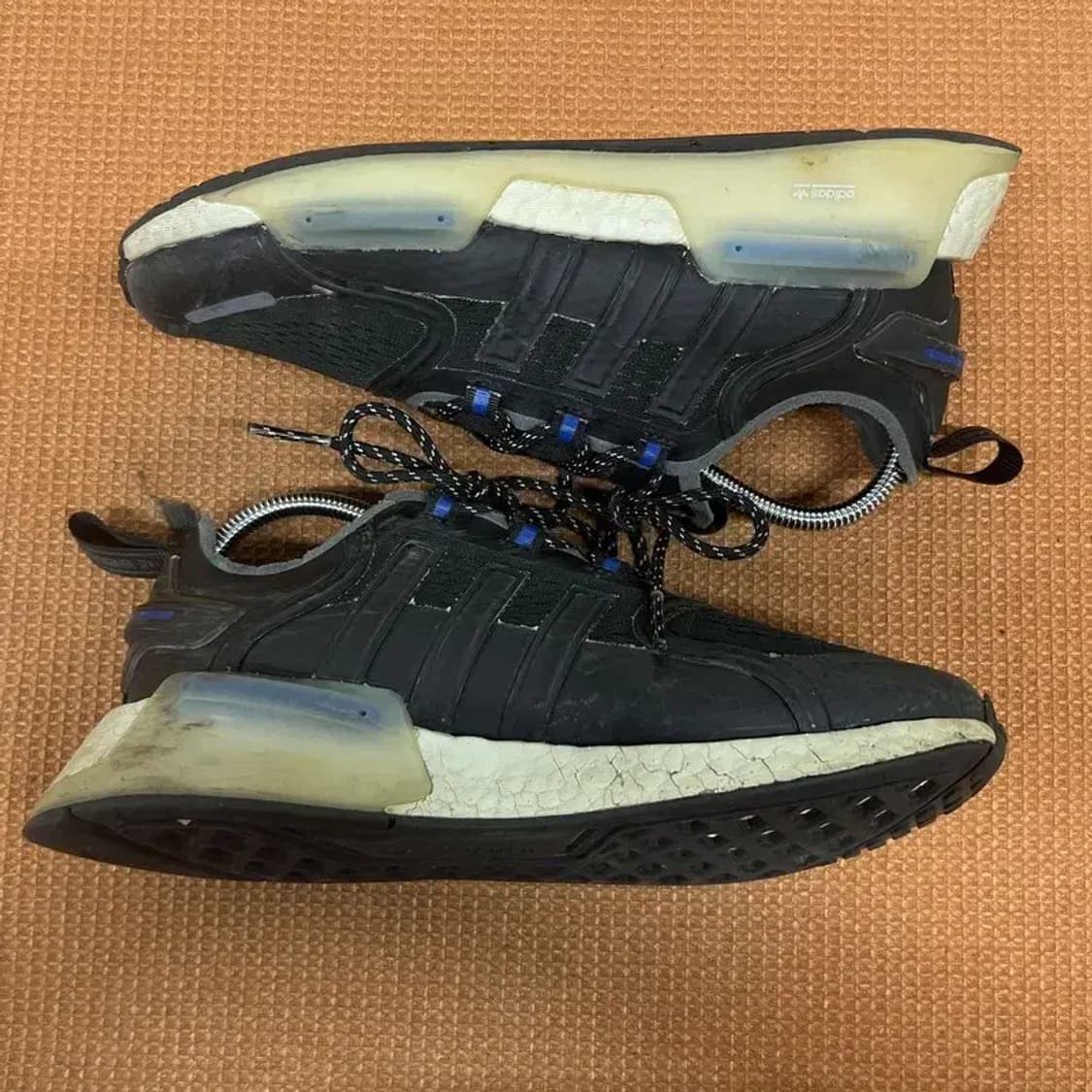 아디다스 노마드 V3 스니커즈 운동화 245 G08111 상품이미지3