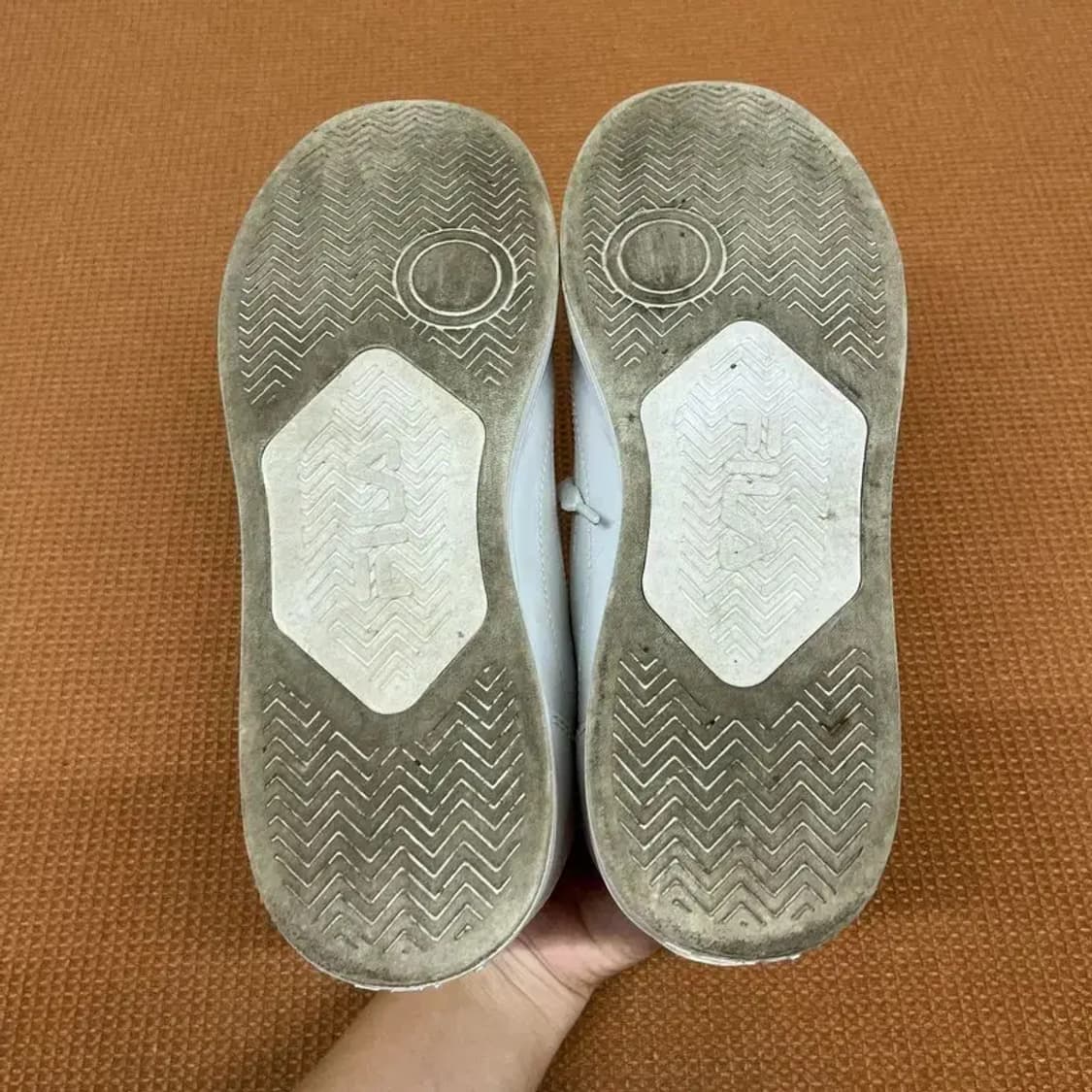 필라 캐주얼 스니커즈 운동화 260 G08120 상품이미지4