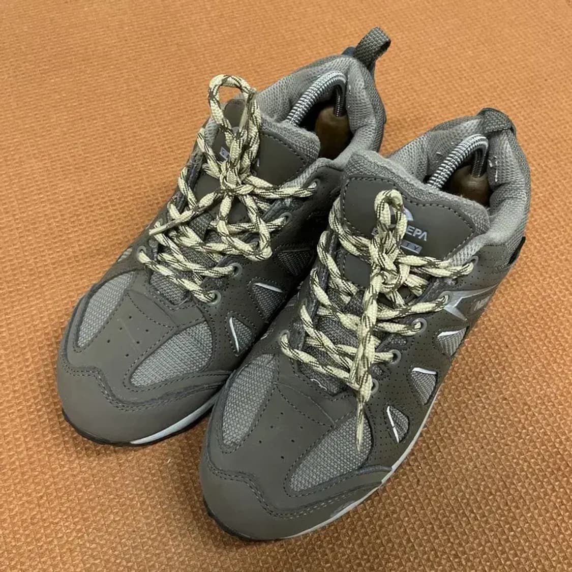 네파 트레킹화 등산화 245 G08157 상품이미지1