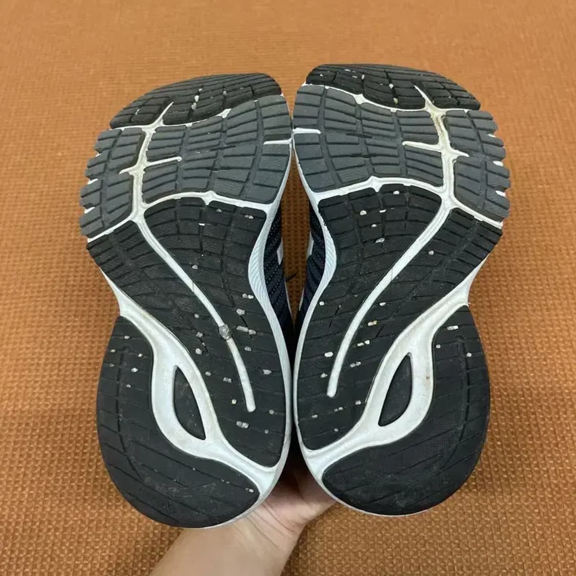 뉴발란스 860 런닝화 운동화 235 G08163 상품이미지4