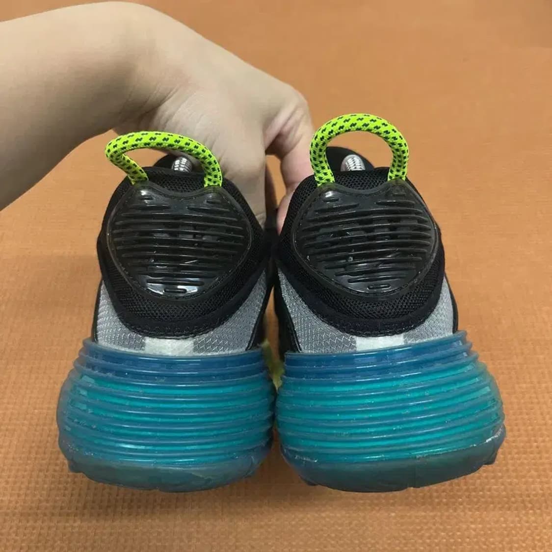 나이키 에어맥스 2090 스니커즈 운동화 250 G08168 상품이미지2