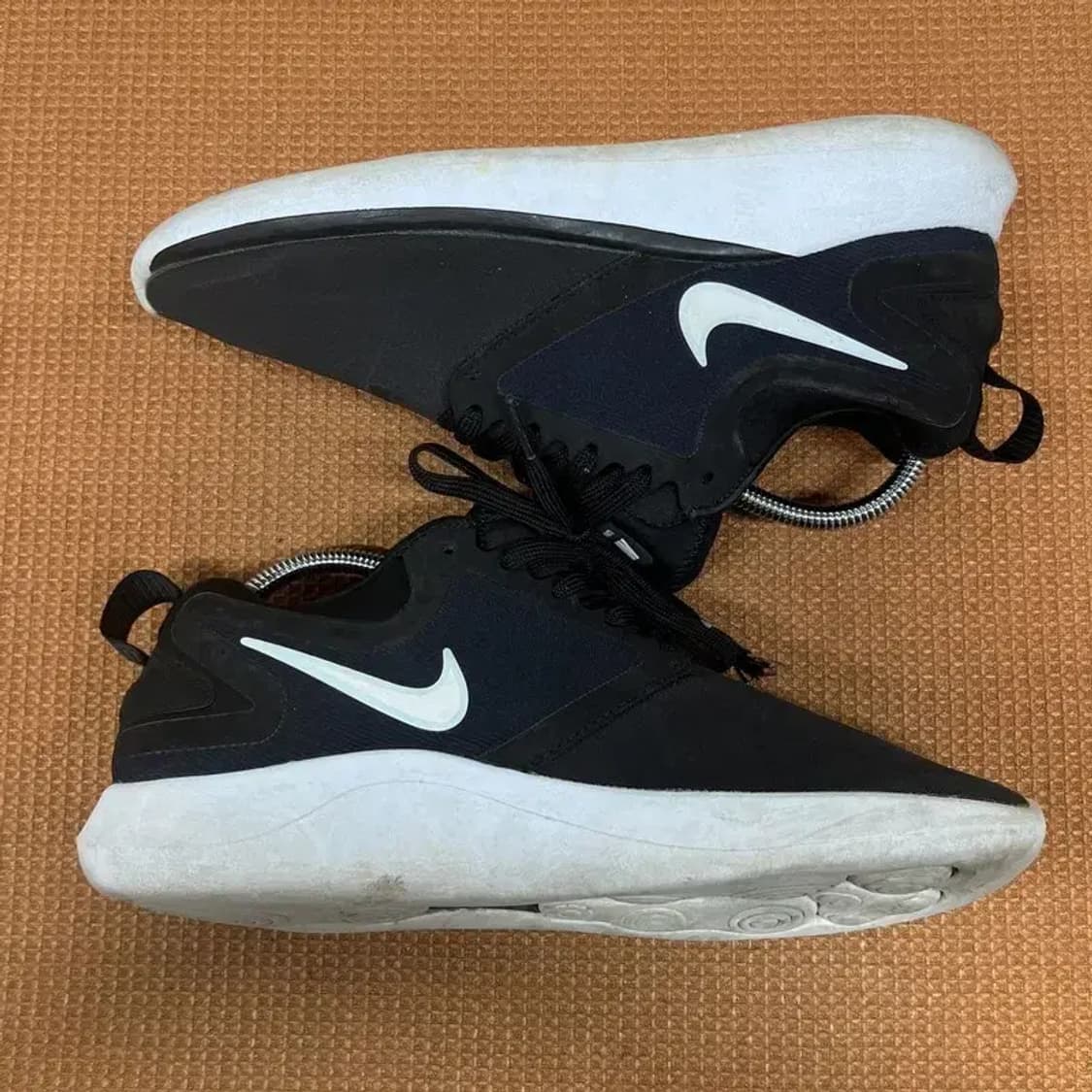 나이키 루나솔로 런닝화 운동화 250 G08200 상품이미지3