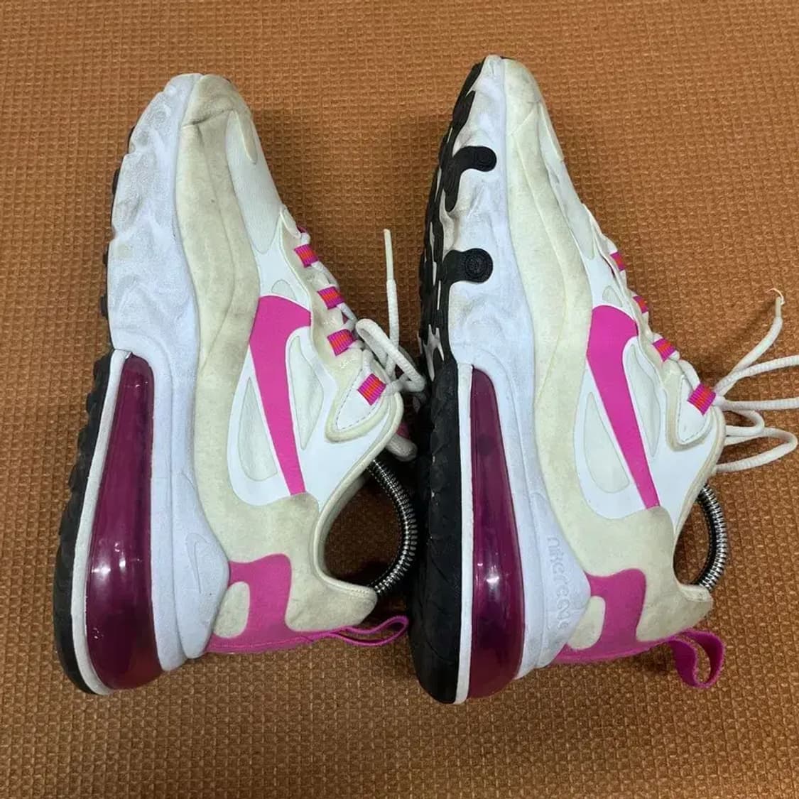 나이키 에어맥스 270 리액트 스니커즈 운동화 235 G08209 상품이미지6