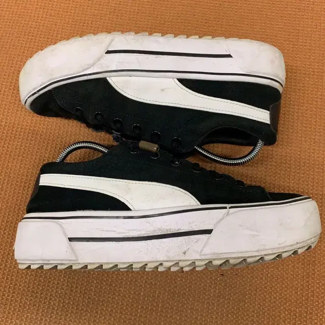 푸마 카이아 플랫폼 스웨이드 스니커즈 운동화 250 G08226 상품이미지3