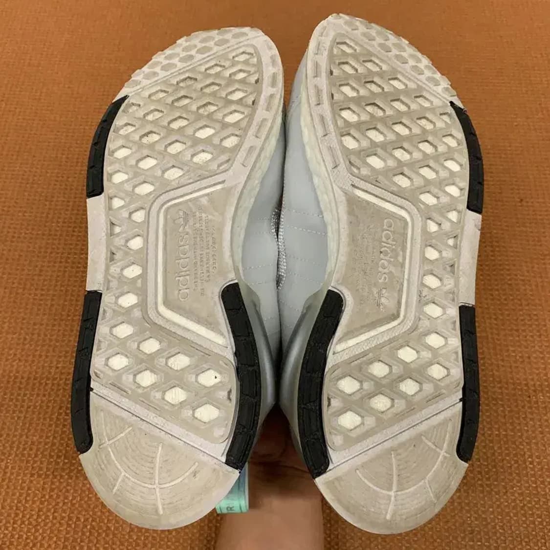 아디다스 엔엠디 V3 스니커즈 운동화 240 G08238 상품이미지4