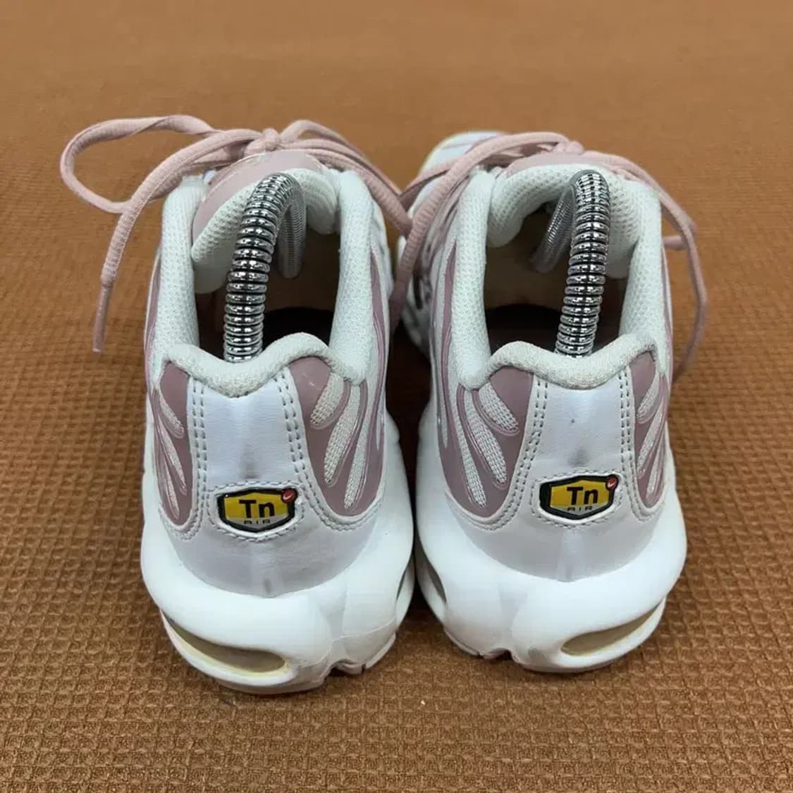 나이키 에어맥스 플러스 스니커즈 운동화 230 G08257 상품이미지2