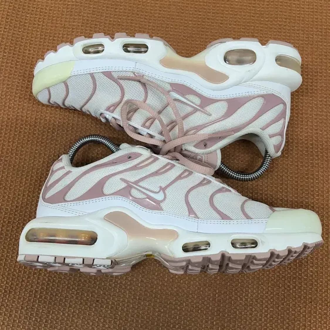 나이키 에어맥스 플러스 스니커즈 운동화 230 G08257 상품이미지3