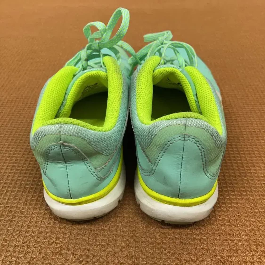 나이키 우먼스 플렉스 트레이너 5 런닝화 운동화 240 G08262 상품이미지2