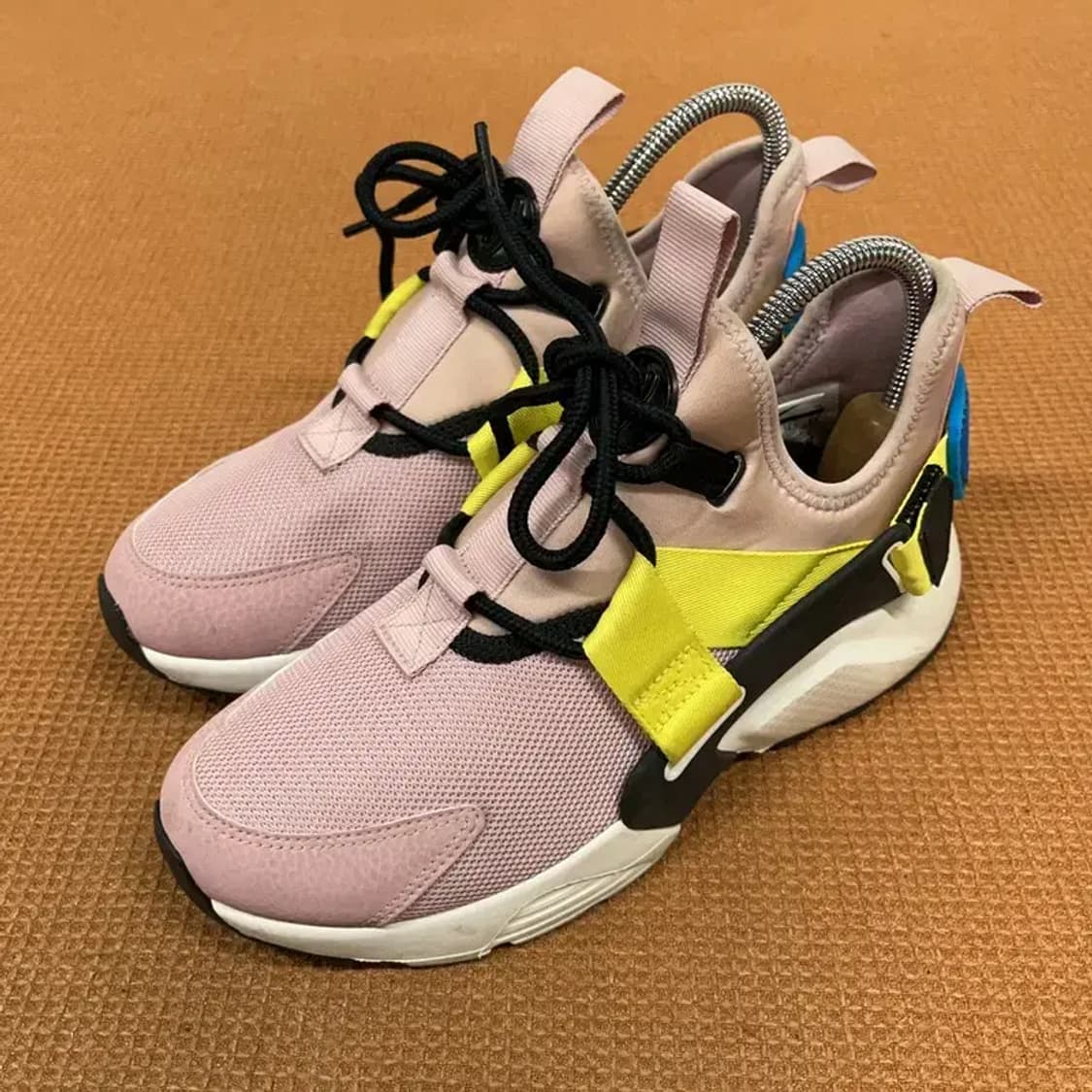 나이키 에어 허라치 시티 로우 운동화 230 G08263 상품이미지1