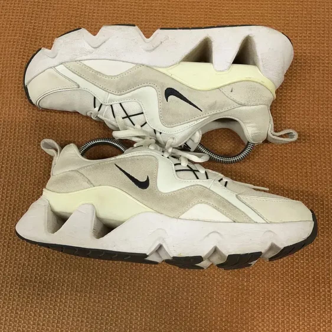 나이키 RYZ 스니커즈 운동화 240 G08267 상품이미지3