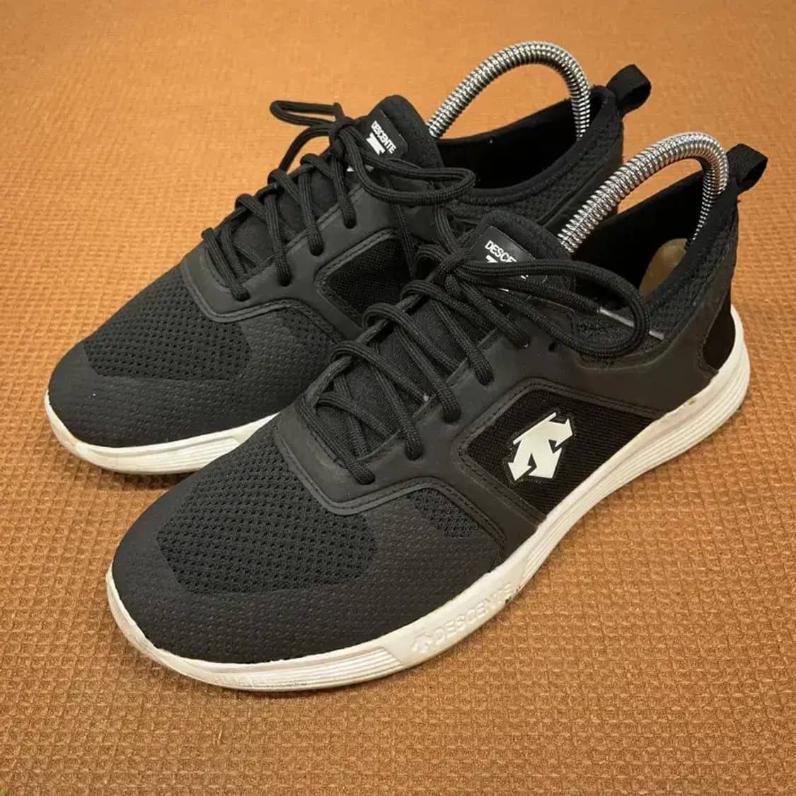 데상트 캐주얼 스니커즈 운동화 240 G08294 상품이미지1