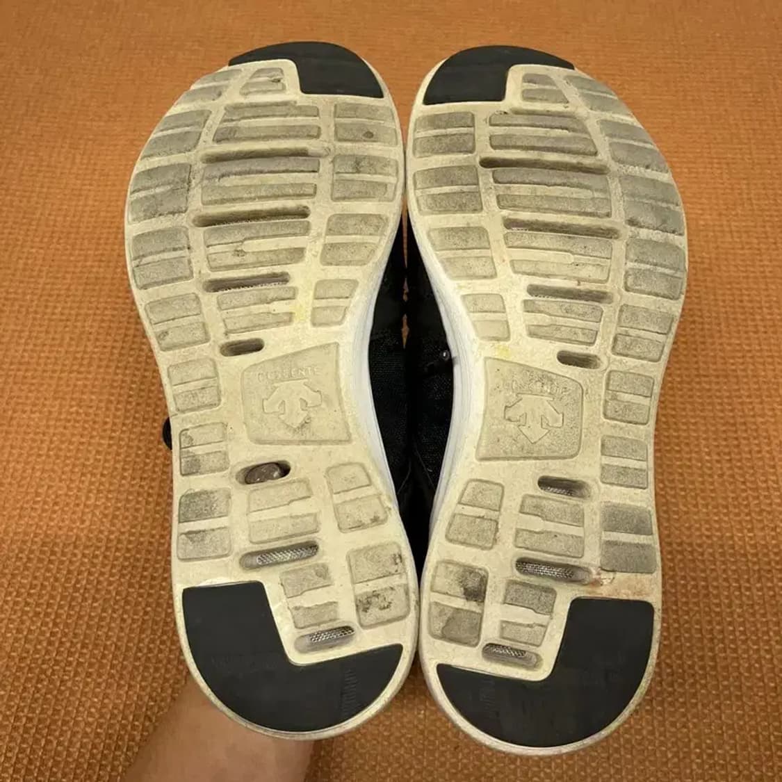 데상트 캐주얼 스니커즈 운동화 240 G08294 상품이미지4