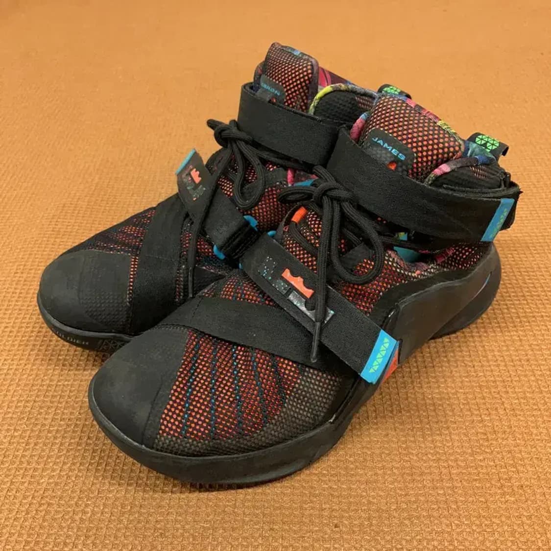 나이키 르브론 솔져 9 OKC 농구화 운동화 265 G08318 상품이미지1