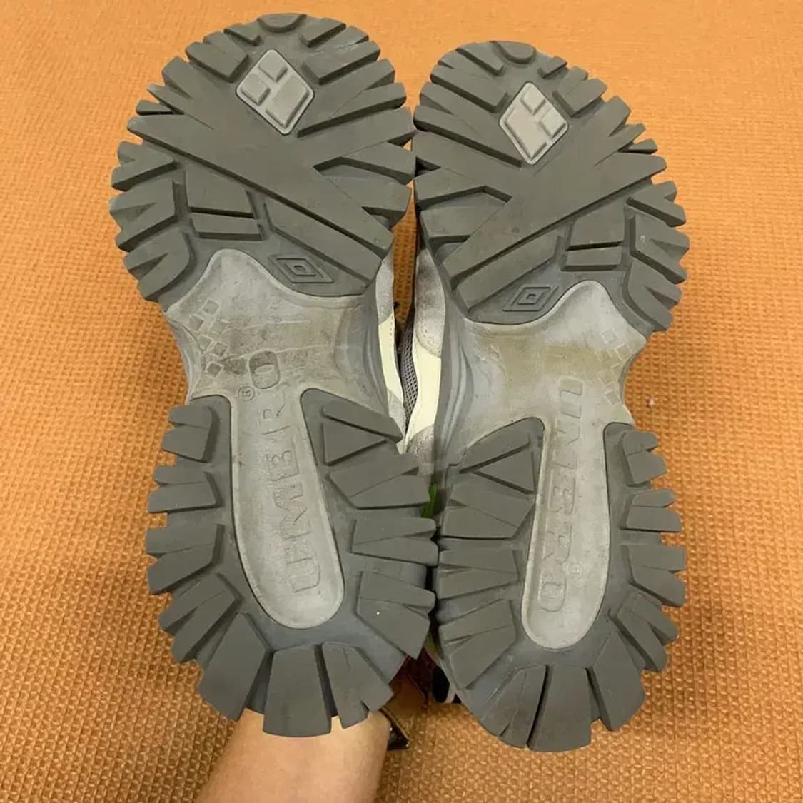 엄브로 범피 스니커즈 운동화 265 G08321 상품이미지4