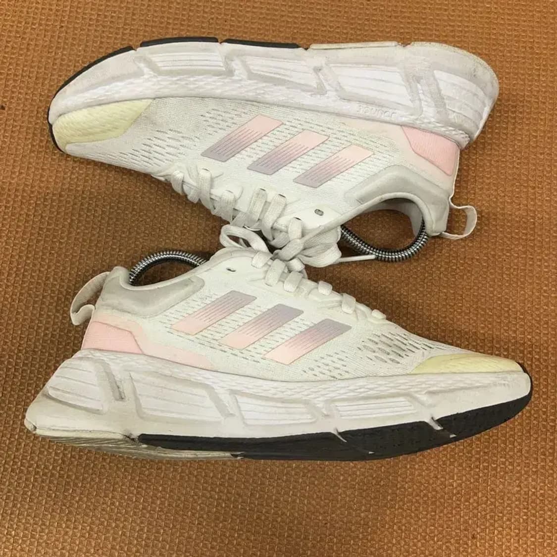 아디다스 퀘스타 런닝화 운동화 230 G08332 상품이미지3