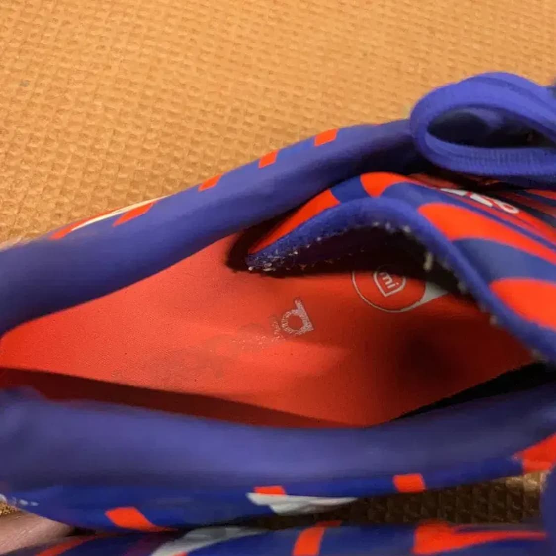 아디다스 프레데터 앱솔리온 축구화 운동화 265 G08349 상품이미지6