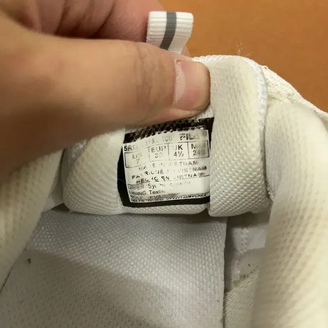 필라 뉴트랜스포스 스니커즈 운동화 240 G08356 상품이미지5